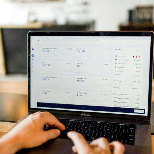 UX Research vs UX Design: Qual é o Salário?